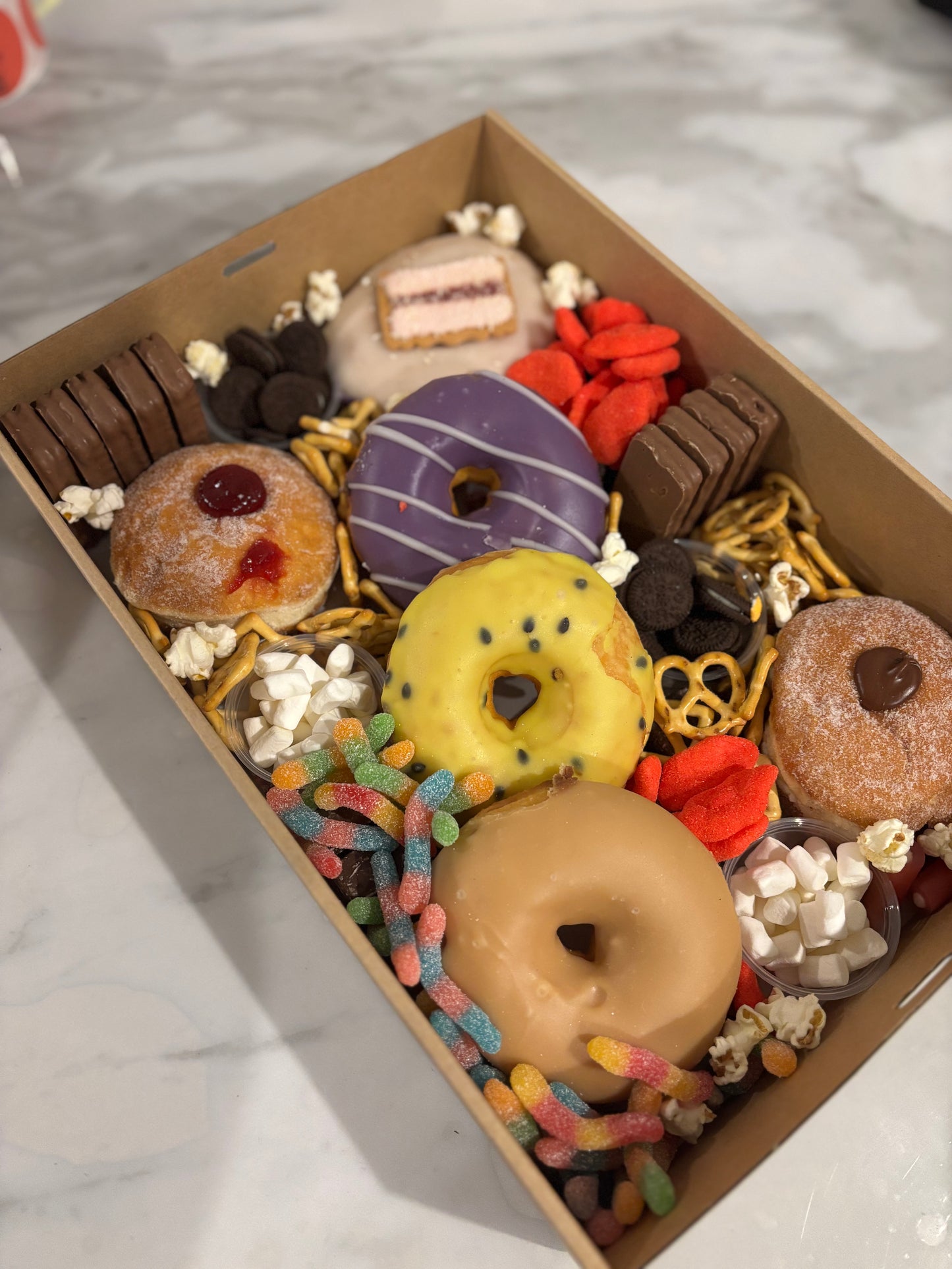 Sweets Grazing Box