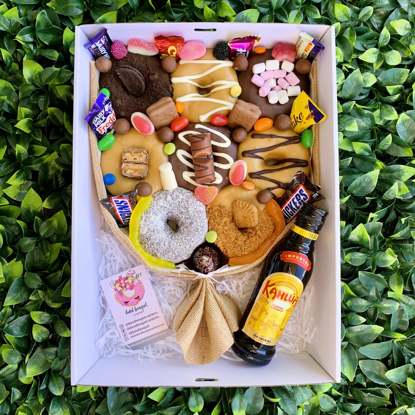 Chocolate & Caramel Donut Bouquet Gift Box [Medium]