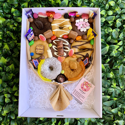 Chocolate & Caramel Donut Bouquet Gift Box [Medium]