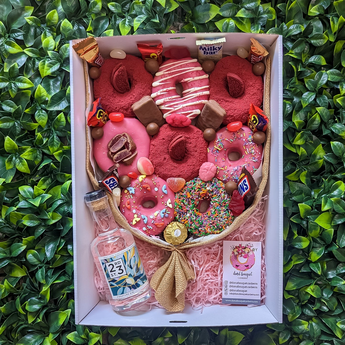 Pretty in Pink Donut Bouquet Gift Box [Medium]